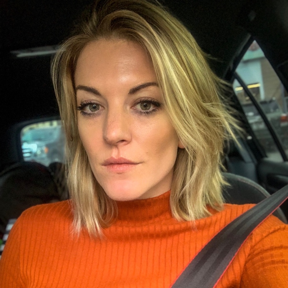 Meet your Posher, Elizabeth